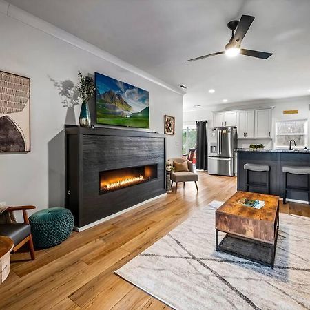 *Dog Friendly*Modern Home-Minutes To Dollywood, Gatlinburg, Smoky Mountains & Pigeon Forge! Екстер'єр фото