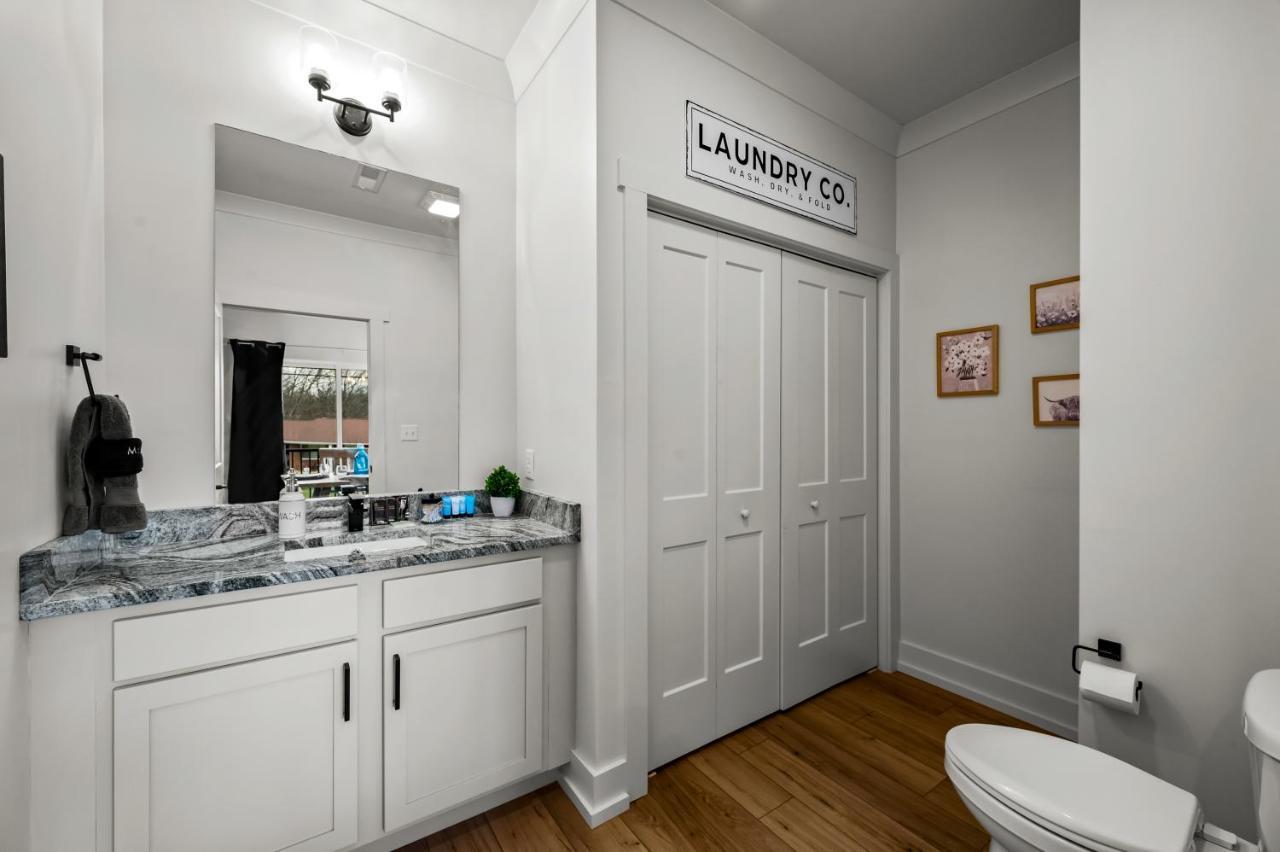 *Dog Friendly*Modern Home-Minutes To Dollywood, Gatlinburg, Smoky Mountains & Pigeon Forge! Екстер'єр фото