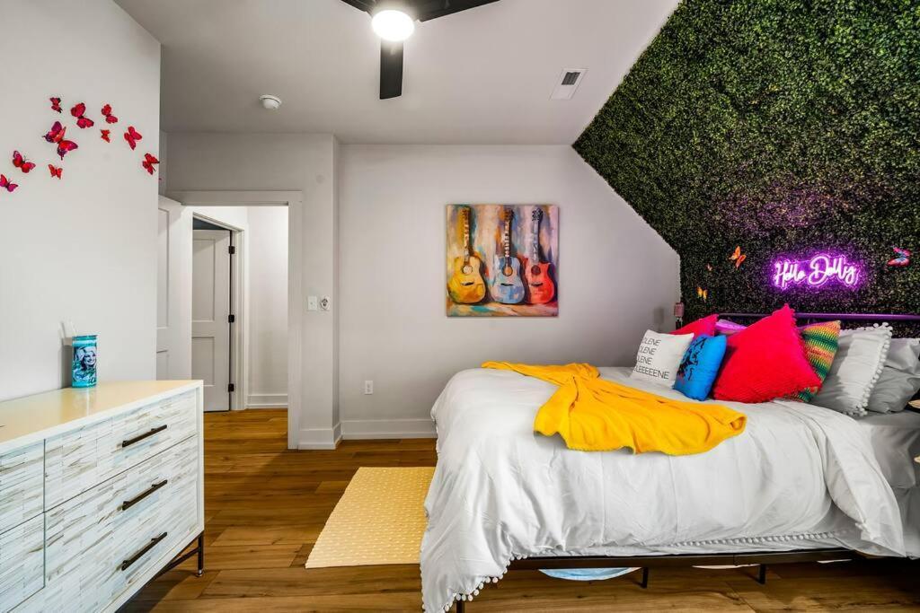 *Dog Friendly*Modern Home-Minutes To Dollywood, Gatlinburg, Smoky Mountains & Pigeon Forge! Екстер'єр фото
