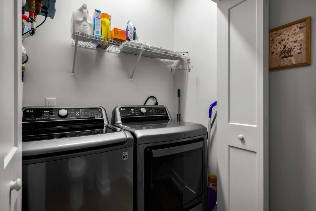 *Dog Friendly*Modern Home-Minutes To Dollywood, Gatlinburg, Smoky Mountains & Pigeon Forge! Екстер'єр фото