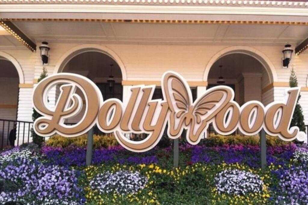 *Dog Friendly*Modern Home-Minutes To Dollywood, Gatlinburg, Smoky Mountains & Pigeon Forge! Екстер'єр фото