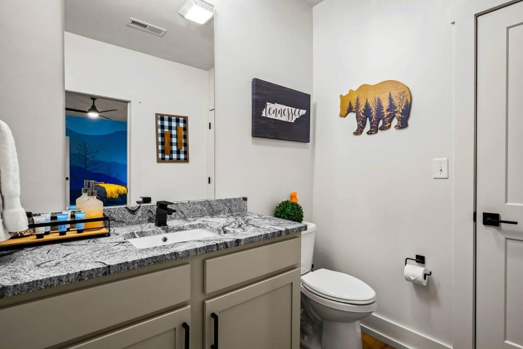 *Dog Friendly*Modern Home-Minutes To Dollywood, Gatlinburg, Smoky Mountains & Pigeon Forge! Екстер'єр фото
